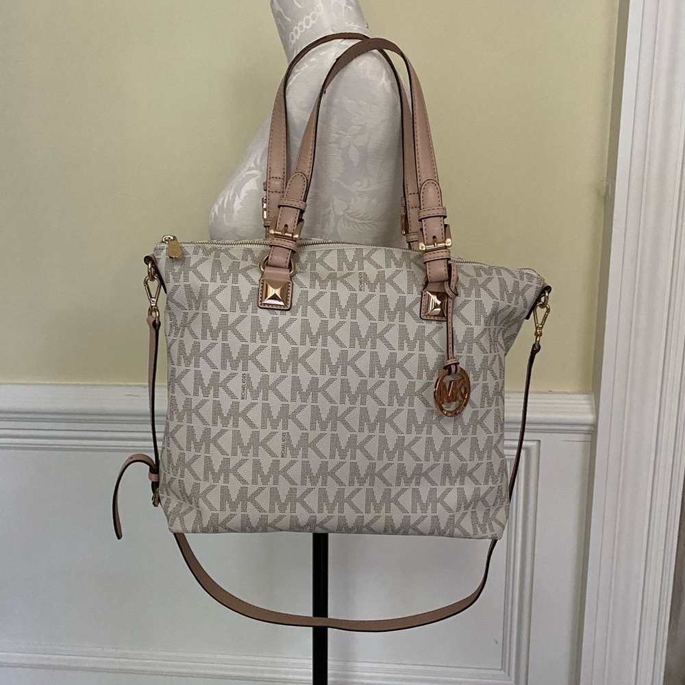 Michael Kors MK tote